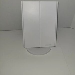 Lighted Makeup Mirror - white